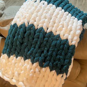 Teal/White Chenille Knit Chunky Large Blanket